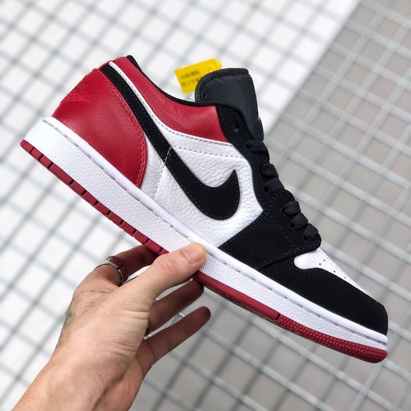 Air Jordan 1 Low Low Black Toe - Picture 1 of 9